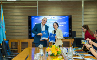 ceremony_MoU_FSTI_UIT-2